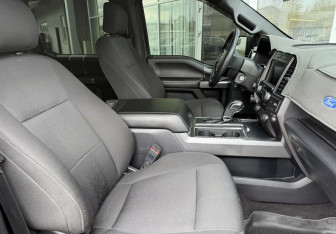 Подержанный автомобиль Ford F-150 2020 года (10 фото)