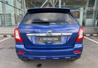 Подержанный автомобиль Lifan X60 2015 года (6 фото)