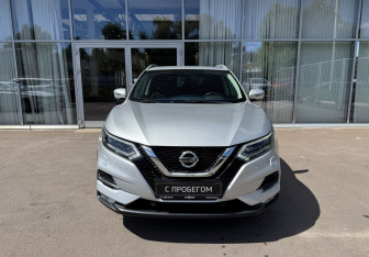 Подержанный автомобиль Nissan Qashqai 2019 года (2 фото)