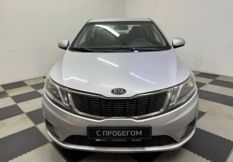Подержанный автомобиль Kia Rio Sedan 2011 года (2 фото)