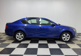 Подержанный автомобиль Skoda Octavia Liftback 2018 года (4 фото)
