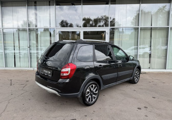 Подержанный автомобиль LADA (ВАЗ) Granta Wagon 2024 года (5 фото)
