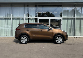 Подержанный автомобиль Kia Sportage 2017 года (4 фото)