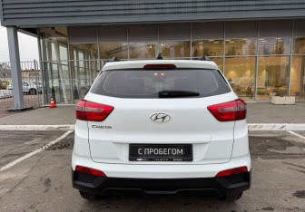 Подержанный автомобиль Hyundai Creta 2019 года (6 фото)