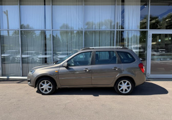 Подержанный автомобиль LADA (ВАЗ) Kalina Wagon 2016 года (8 фото)