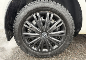 Подержанный автомобиль Skoda Fabia Hatchback 2014 года (12 фото)