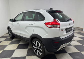 Подержанный автомобиль LADA (ВАЗ) XRAY 2020 года (7 фото)
