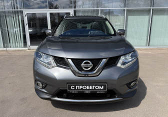 Подержанный автомобиль Nissan X-Trail 2017 года (2 фото)