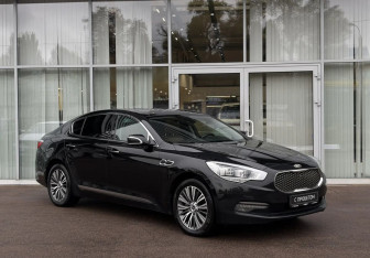 Подержанный автомобиль Kia Quoris 2017 года (3 фото)