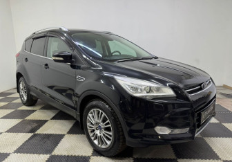 Подержанный автомобиль Ford Kuga 2013 года (3 фото)
