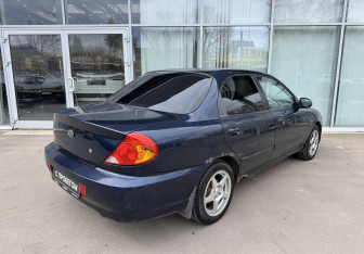 Подержанный автомобиль Kia Spectra Sedan 2007 года (5 фото)