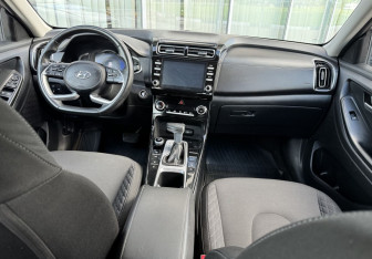 Подержанный автомобиль Hyundai Creta 2021 года (9 фото)