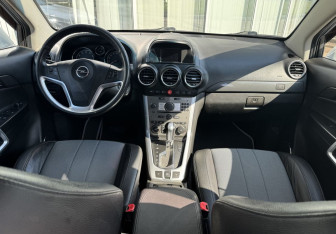 Подержанный автомобиль Opel Antara 2014 года (9 фото)