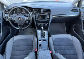 Подержанный автомобиль Volkswagen Golf Hatchback 2013 года (11 фото)