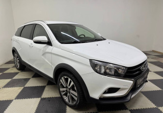 Подержанный автомобиль LADA (ВАЗ) Vesta Wagon 2019 года (3 фото)