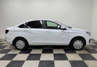 Подержанный автомобиль LADA (ВАЗ) Vesta Sedan 2023 года (4 фото)