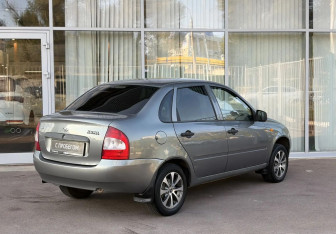 Подержанный автомобиль LADA (ВАЗ) Kalina Sedan 2010 года (5 фото)