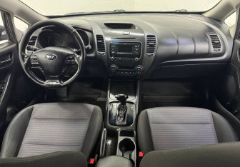 Подержанный автомобиль Kia Cerato Sedan 2018 года (10 фото)