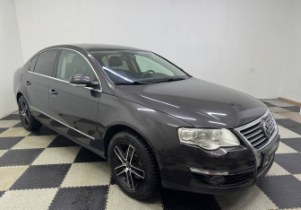 Подержанный автомобиль Volkswagen Passat Sedan 2007 года (3 фото)