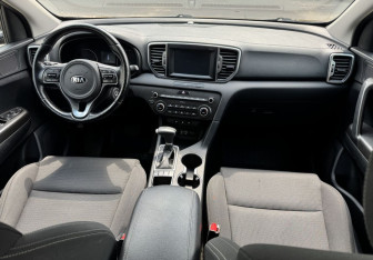 Подержанный автомобиль Kia Sportage 2017 года (9 фото)