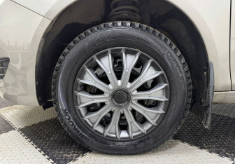 Подержанный автомобиль Skoda Fabia Hatchback 2011 года (12 фото)