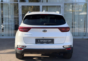 Подержанный автомобиль Kia Sportage 2022 года (6 фото)