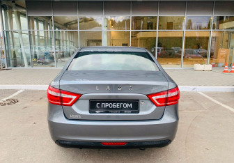 Подержанный автомобиль LADA (ВАЗ) Vesta Sedan 2016 года (6 фото)