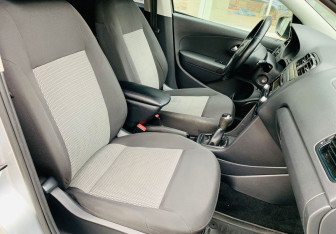 Подержанный автомобиль Volkswagen Polo Sedan 2012 года (9 фото)