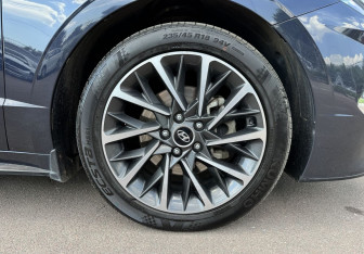 Подержанный автомобиль Hyundai Sonata 2020 года (12 фото)