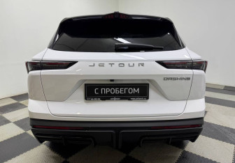 Подержанный автомобиль Jetour Dashing 2023 года (6 фото)