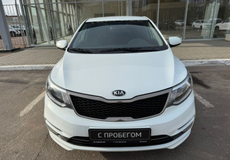 Подержанный автомобиль Kia Rio Sedan 2017 года (2 фото)