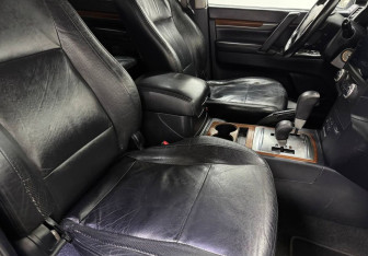 Подержанный автомобиль Mitsubishi Pajero 2007 года (9 фото)