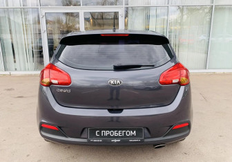 Подержанный автомобиль Kia Ceed Hatchback 2013 года (6 фото)