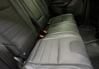 Подержанный автомобиль Ford Kuga 2013 года (11 фото)