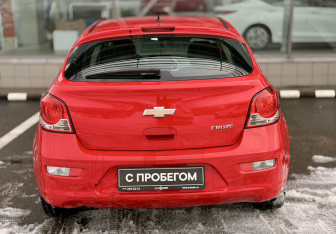 Подержанный автомобиль Chevrolet Cruze Hatchback 2013 года (6 фото)