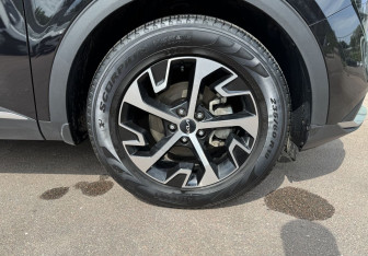 Подержанный автомобиль Kia Sportage 2023 года (12 фото)