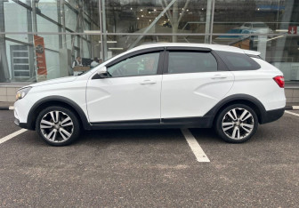 Подержанный автомобиль LADA (ВАЗ) Vesta Wagon 2019 года (7 фото)