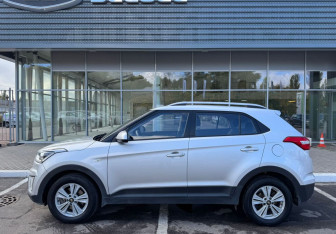 Подержанный автомобиль Hyundai Creta 2017 года (8 фото)