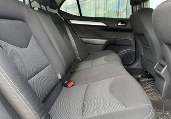 Подержанный автомобиль Citroen C4 Sedan 2016 года (11 фото)