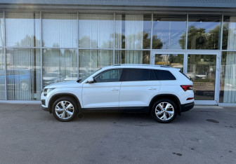 Подержанный автомобиль Skoda Kodiaq 2022 года (8 фото)