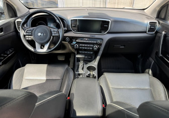 Подержанный автомобиль Kia Sportage 2019 года (9 фото)