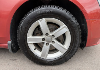 Подержанный автомобиль Audi A4 Sedan 2013 года (12 фото)