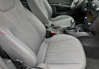 Подержанный автомобиль SEAT Leon Hatchback 2012 года (9 фото)