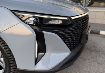 Подержанный автомобиль LIVAN S6Pro 2023 года (18 фото)