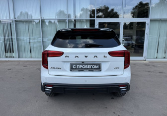 Подержанный автомобиль Haval Jolion 2025 года (6 фото)