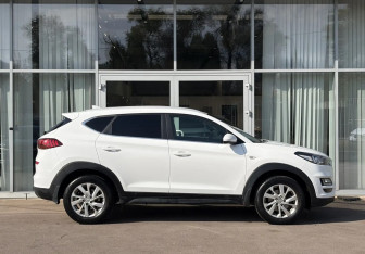 Подержанный автомобиль Hyundai Tucson 2018 года (4 фото)