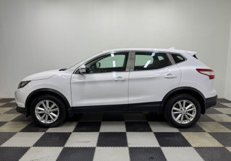 Подержанный автомобиль Nissan Qashqai 2017 года (8 фото)
