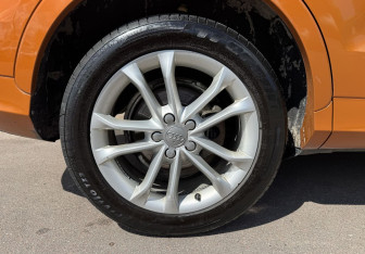 Подержанный автомобиль Audi Q3 2013 года (12 фото)
