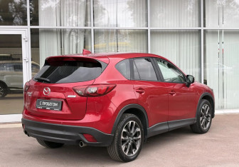 Подержанный автомобиль Mazda CX-5 2016 года (5 фото)