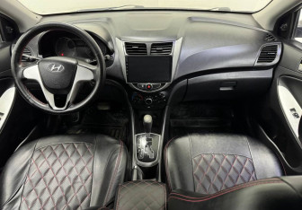 Подержанный автомобиль Hyundai Solaris Sedan 2011 года (10 фото)